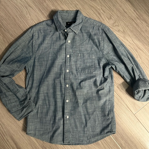EXPRESS Button -Down - Picture 1 of 5
